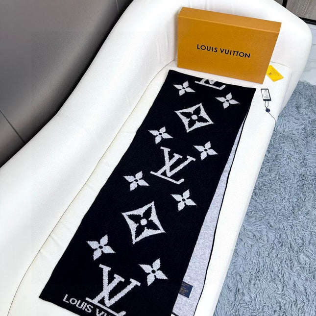 LV SCARF 180 CM IN CASHMERE 700777