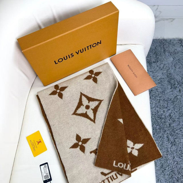 LV SCARF 180 CM IN CASHMERE 700778