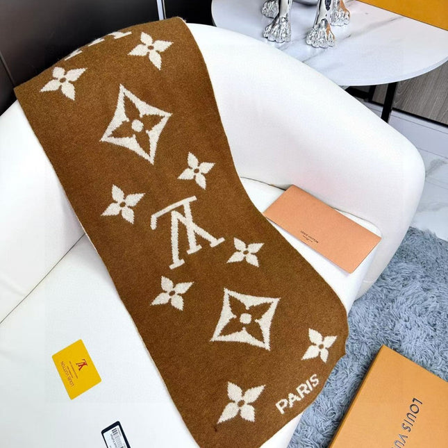 LV SCARF 180 CM IN CASHMERE 700778