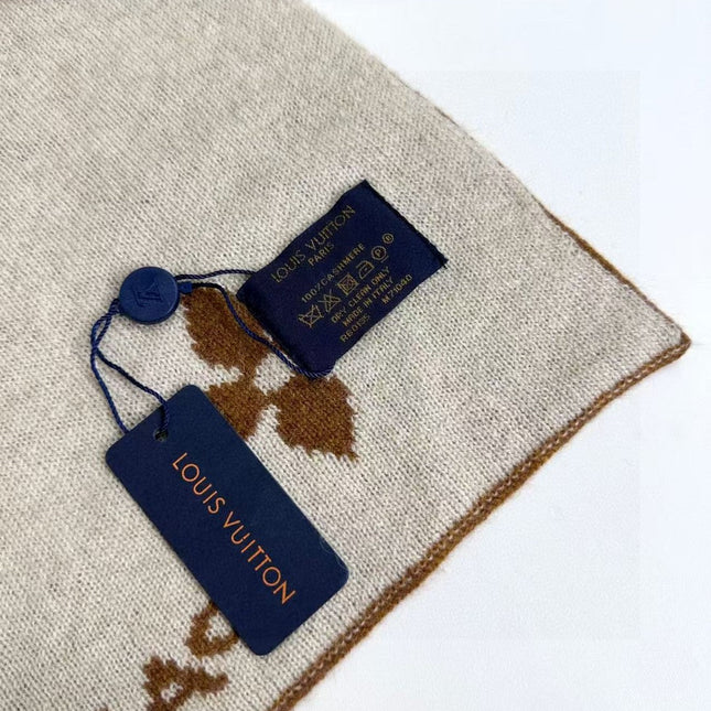 LV SCARF 180 CM IN CASHMERE 700778