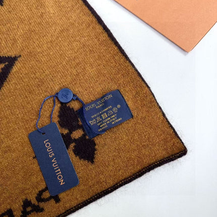 LV SCARF 180 CM IN CASHMERE 700779