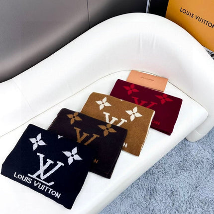 LV SCARF 180 CM IN CASHMERE 700780