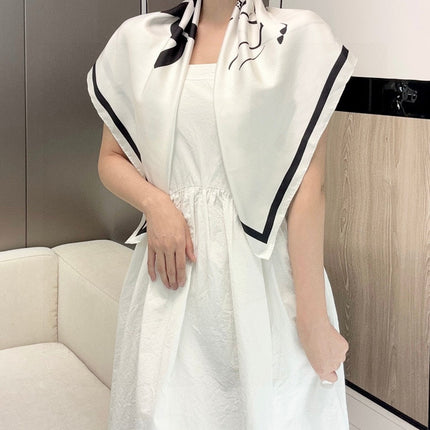 CHANEL 25S SCARF 90 IN SILK 732131