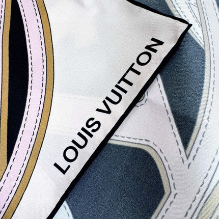 LV SCARF 90 CM IN SILK 720000