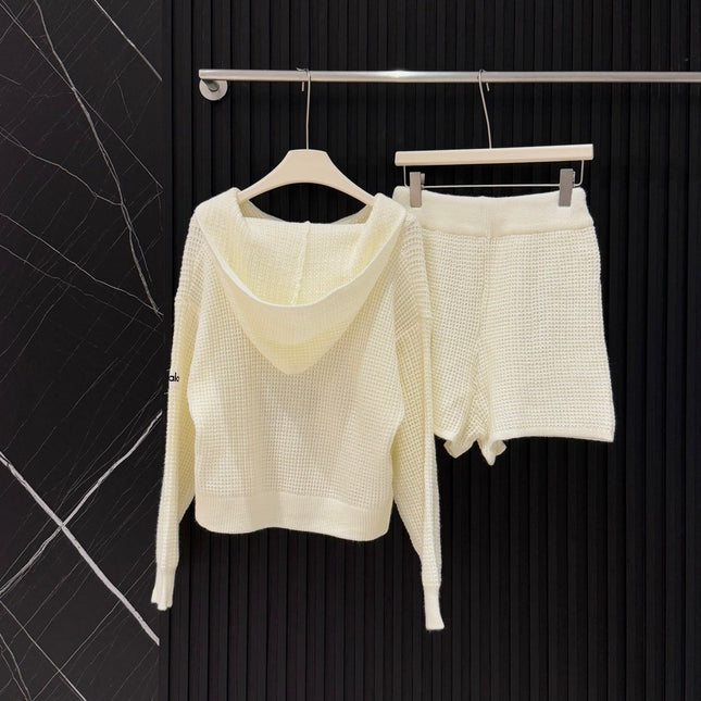 ALO KNIT CARDIGAN & SHORTS SET STYLE 31