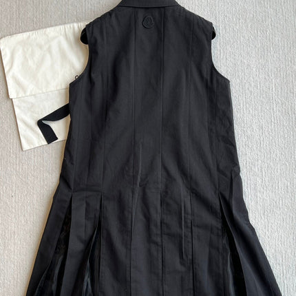 MONCLER SLEEVELESS PLEATED DRESS 269706