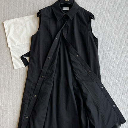 MONCLER SLEEVELESS PLEATED DRESS 269706