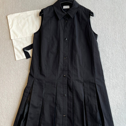 MONCLER SLEEVELESS PLEATED DRESS 269706