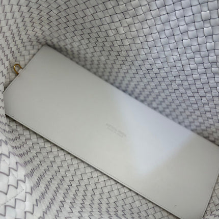 SMALL CABAT 33 IN WHITE LAMBSKIN