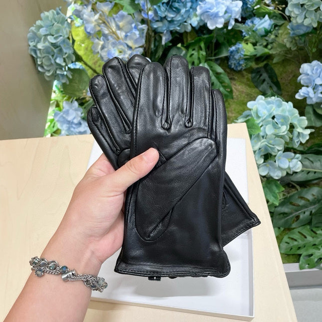 GLOVES WITH EMBROIDED LOGO IN BLACK LAMBSKIN 448220