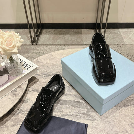 PRA SQUARE HEAD LOAFERS GLOSSY BLACK CALFSKIN