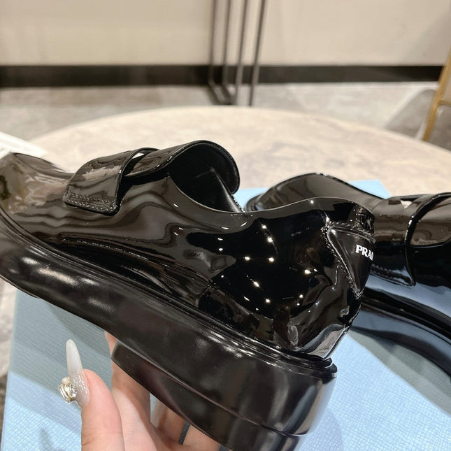 PRA SQUARE HEAD LOAFERS GLOSSY BLACK CALFSKIN