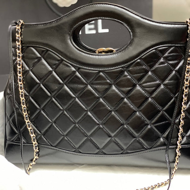 CC 39 LARGE SHOPPING BAG IN BLACK CALFSKIN