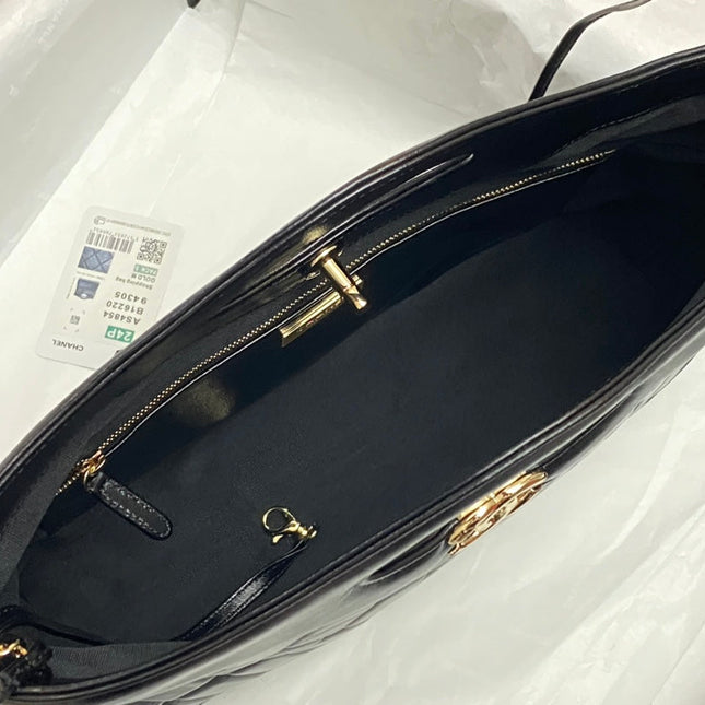 CC 39 LARGE SHOPPING BAG IN BLACK CALFSKIN