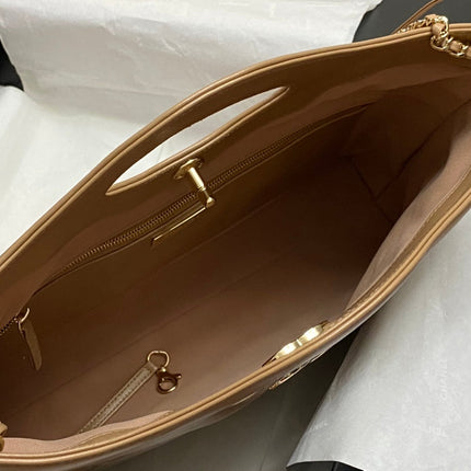 CC MEDIUM 36 SHOPPING BAG IN CAMEL BROWN CALFSKIN