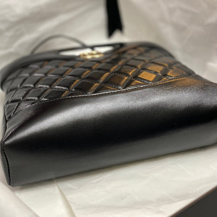 CC MINI 23 SHOPPING BAG IN BLACK CALFSKIN