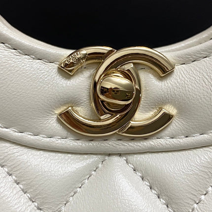 CC MINI 23 SHOPPING BAG IN WHITE CALFSKIN