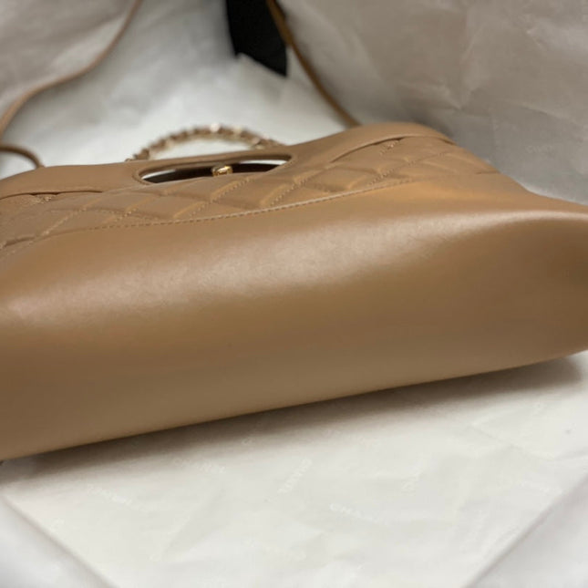 CC MINI 23 SHOPPING BAG IN CAMEL BROWN CALFSKIN