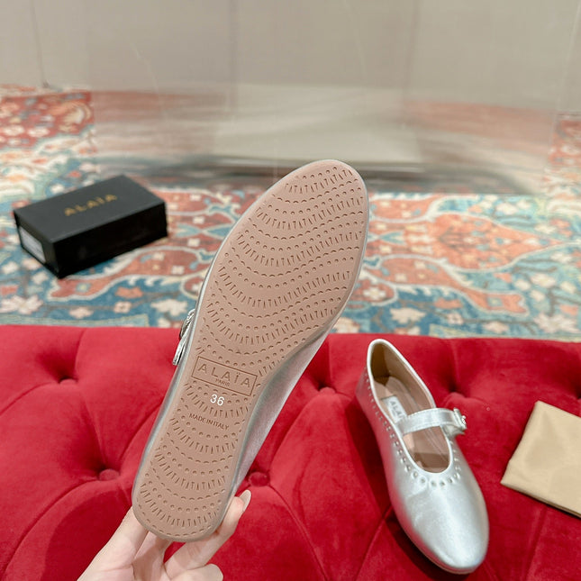 ALAIA MARY JANE IN SILVER LAMBSKIN WITH SILVER HARDWARE