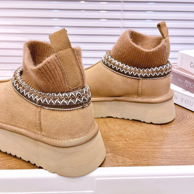 SNOW BOOTS IN CIDER BROWN SUEDE WITH ETHNIC STYLE SOCK