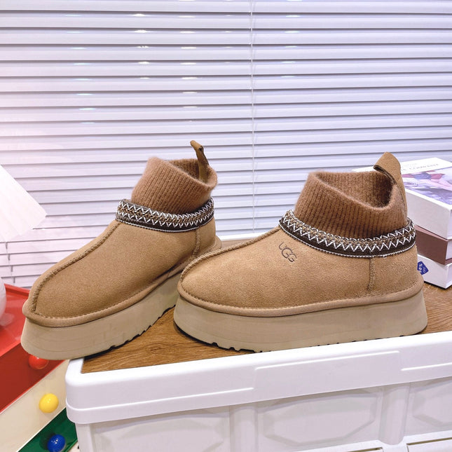 SNOW BOOTS IN CIDER BROWN SUEDE WITH ETHNIC STYLE SOCK