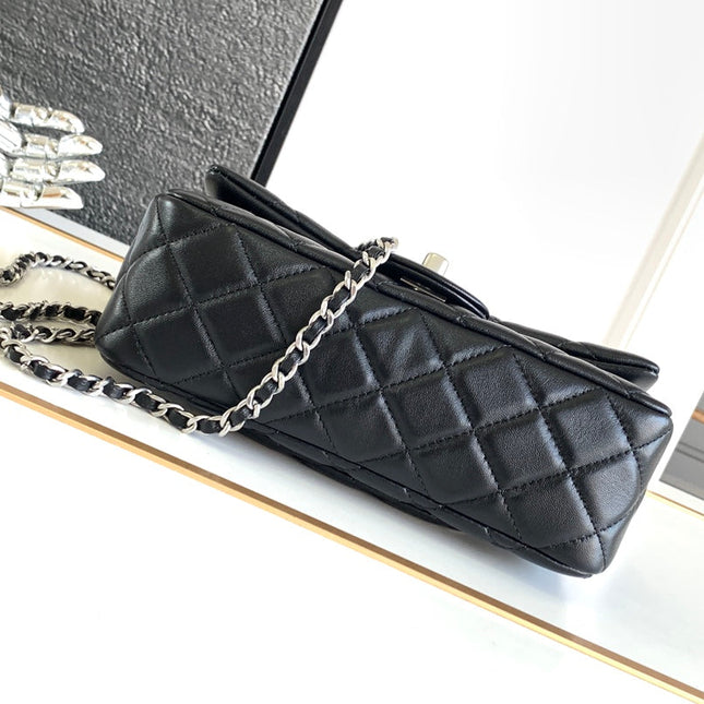 CC SMALL 20 FLAP BAG IN BLACK CALFSKIN