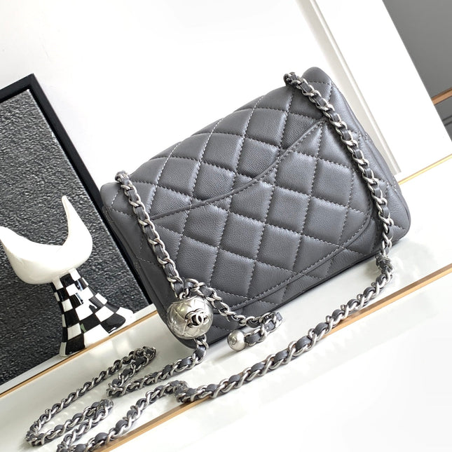 CC SMALL 17 FLAP BAG IN DARK GREY CALFSKIN