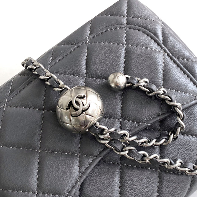 CC SMALL 17 FLAP BAG IN DARK GREY CALFSKIN