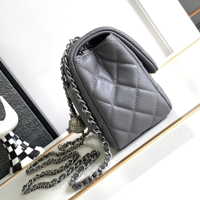 CC SMALL 17 FLAP BAG IN DARK GREY CALFSKIN