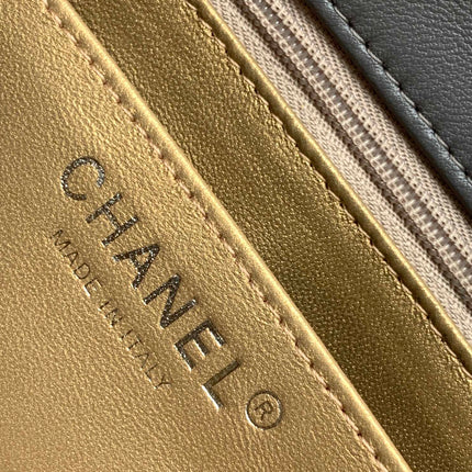 CC SMALL 17 FLAP BAG IN DARK GREY CALFSKIN