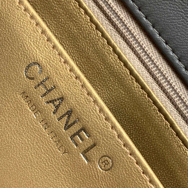 CC SMALL 17 FLAP BAG IN DARK GREY CALFSKIN