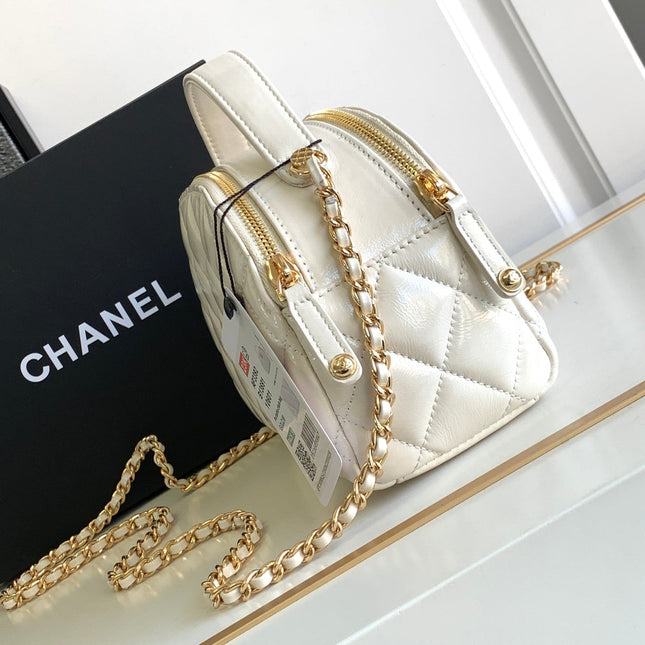 CC CLASSIC MINI 20 CLUTCH WITH STRAP IN GLOSSY WHITE CALFSKIN