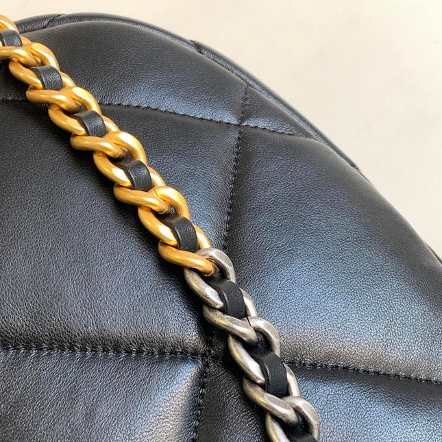 CC LARGE 30 HOBO BAG IN BLACK CALFSKIN MIX METAL HARDWARE