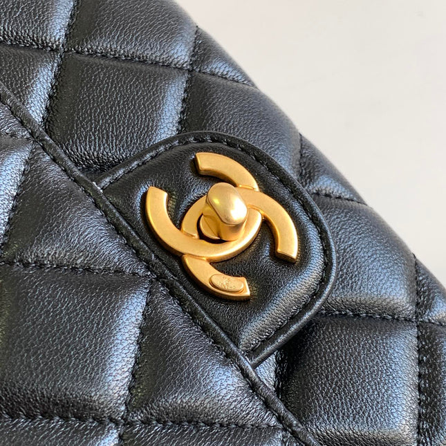CC MINI 20 HANDBAG IN BLACK CALFSKIN GOLD HARDWARE