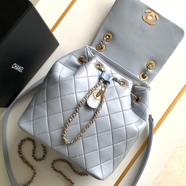 CC 25 BACKPACK IN LIGHT GREY CALFSKIN GOLD HARDWARE