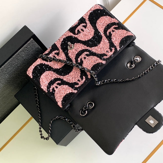 CC 25 GRAFFITI SEQUINS FLAP BAG BLACK MIX PINK