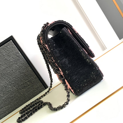 CC 25 GRAFFITI SEQUINS FLAP BAG BLACK MIX PINK