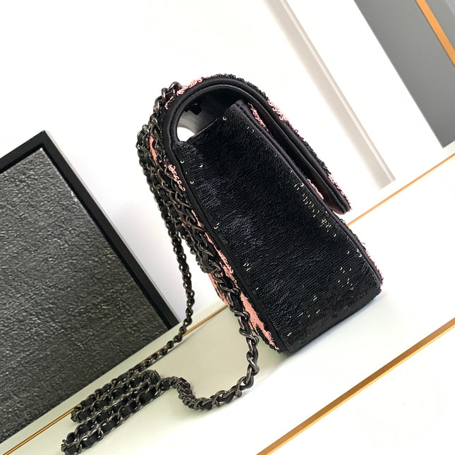 CC 25 GRAFFITI SEQUINS FLAP BAG BLACK MIX PINK