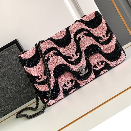 CC 25 GRAFFITI SEQUINS FLAP BAG BLACK MIX PINK