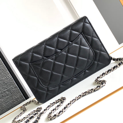 CC WOC 19 BAG IN BLACK CALFSKIN WITH SILVER LOGO
