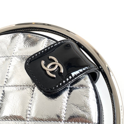 CC MINI 18 EARTH GLOBE ORB CHAIN BAG IN SILVER CALFSKIN
