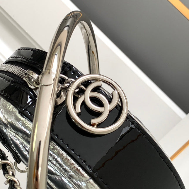 CC MINI 18 EARTH GLOBE ORB CHAIN BAG IN SILVER CALFSKIN