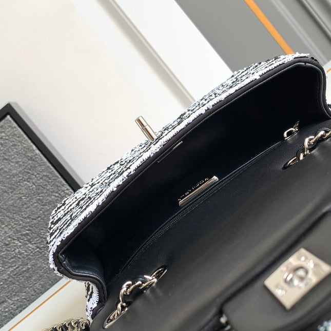 CC 21 EVENING PARTY BAG IN BLACK MIX WHITE WOOL TWEED