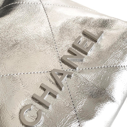 CC 22 BAG IN SILVER SHINY CALFSKIN AND GOLD METAL