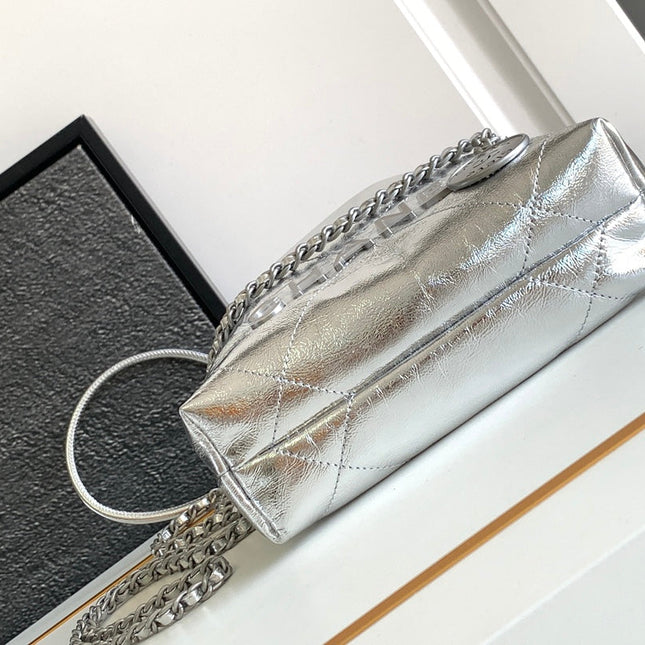 CC 22 BAG IN SILVER SHINY CALFSKIN AND GOLD METAL