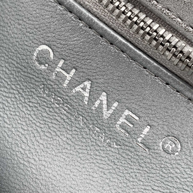 CC MINI 19 FLAP BAG IN SILVER CALFSKIN