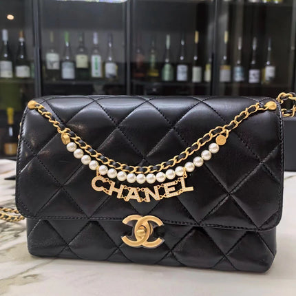 CC MINI 23 FLAP BAG IN BLACK CALFSKIN GOLD HARDWARE