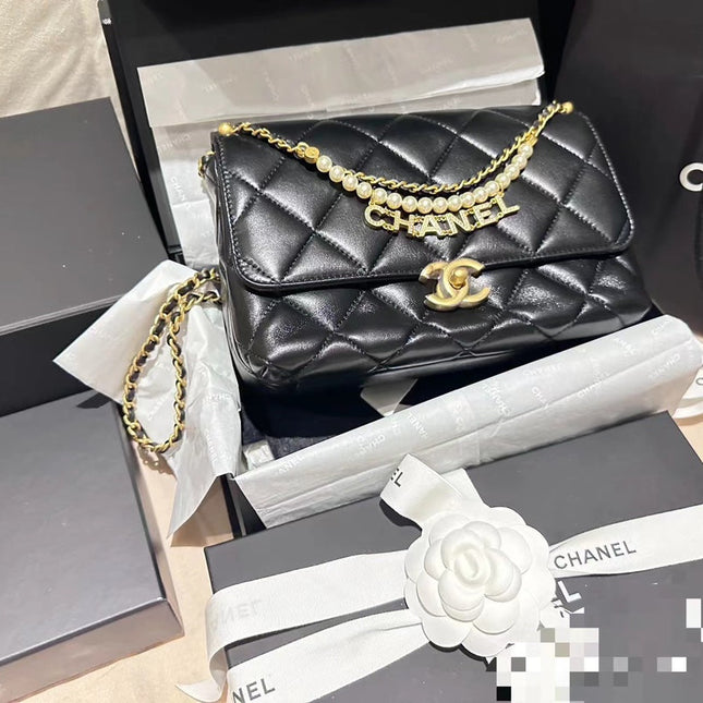 CC MINI 23 FLAP BAG IN BLACK CALFSKIN GOLD HARDWARE