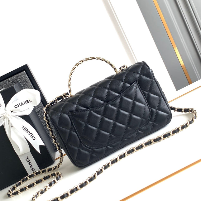 CC MINI 20 FLAP BAG IN BLACK CALFSKIN