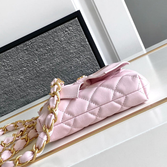 CC MINI 13 CLUTCH WITH STRAP IN LIGHT PINK LAMBSKIN ATTACH BOW